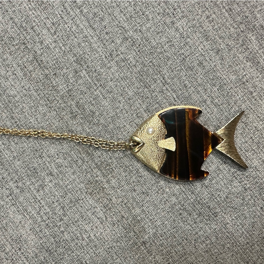 Sarah Coventry Gold and Brown Striped Fish Necklace
